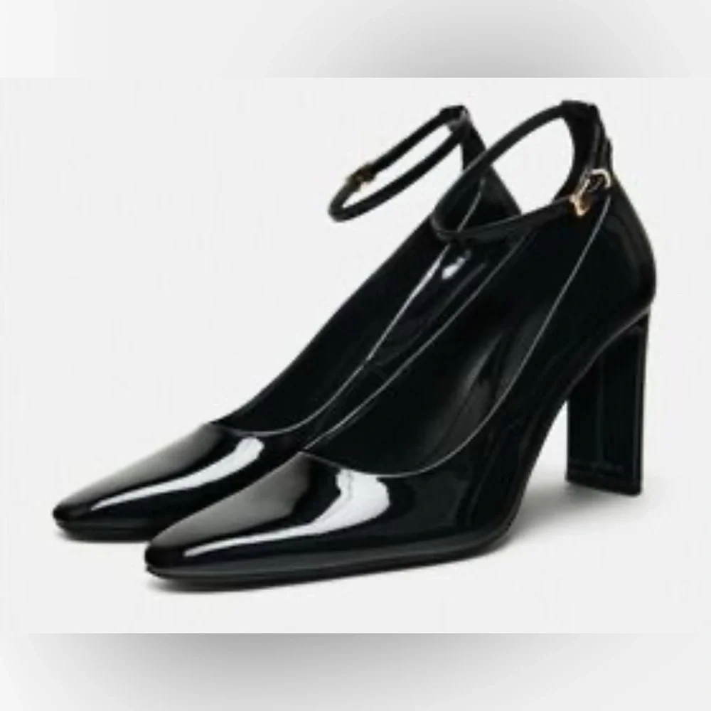 ZARA Patent Heels With Ankle Strap black color size 39